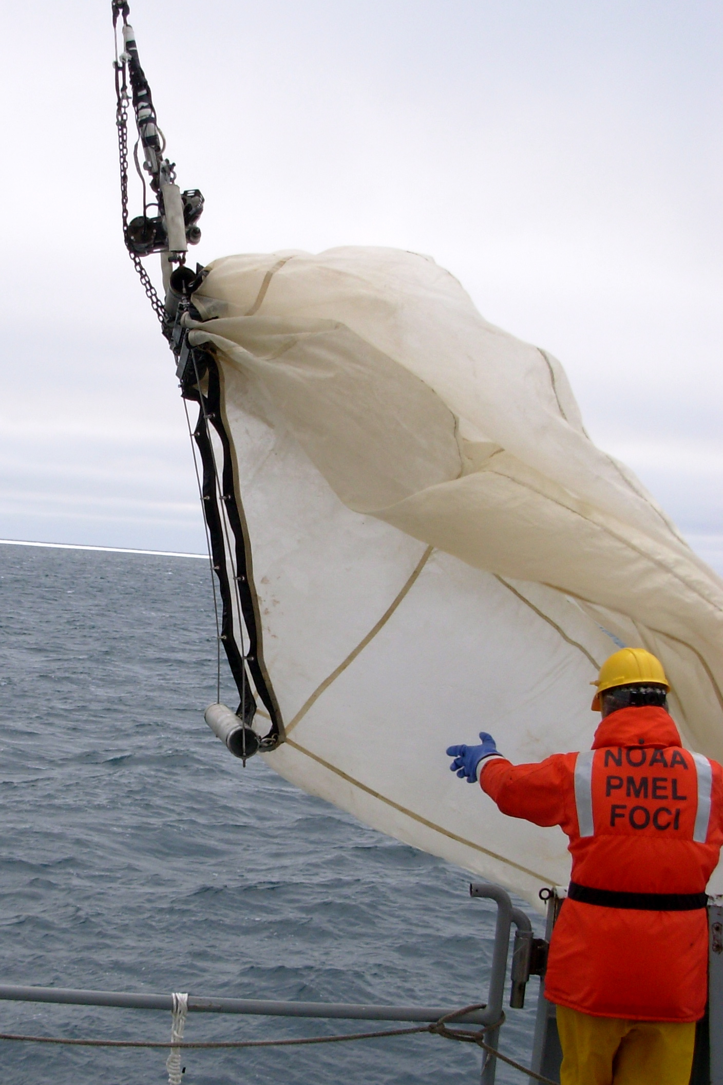 Deployment of a large plankton net.jpg  (EcoFOCI) Ecosystems &  Fisheries-Oceanography Coordinated Investigations